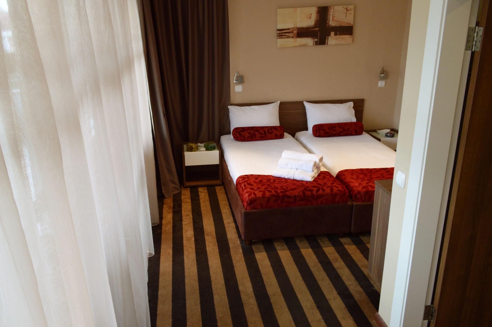 Balkan Hotel Garni Beograd Ngoại thất bức ảnh