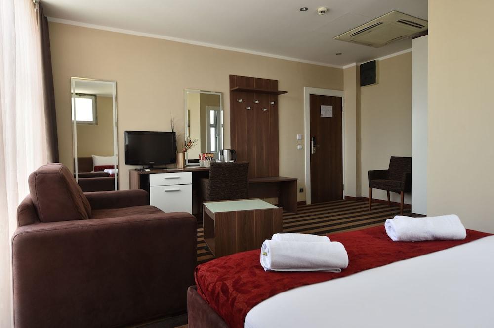 Balkan Hotel Garni Beograd Ngoại thất bức ảnh
