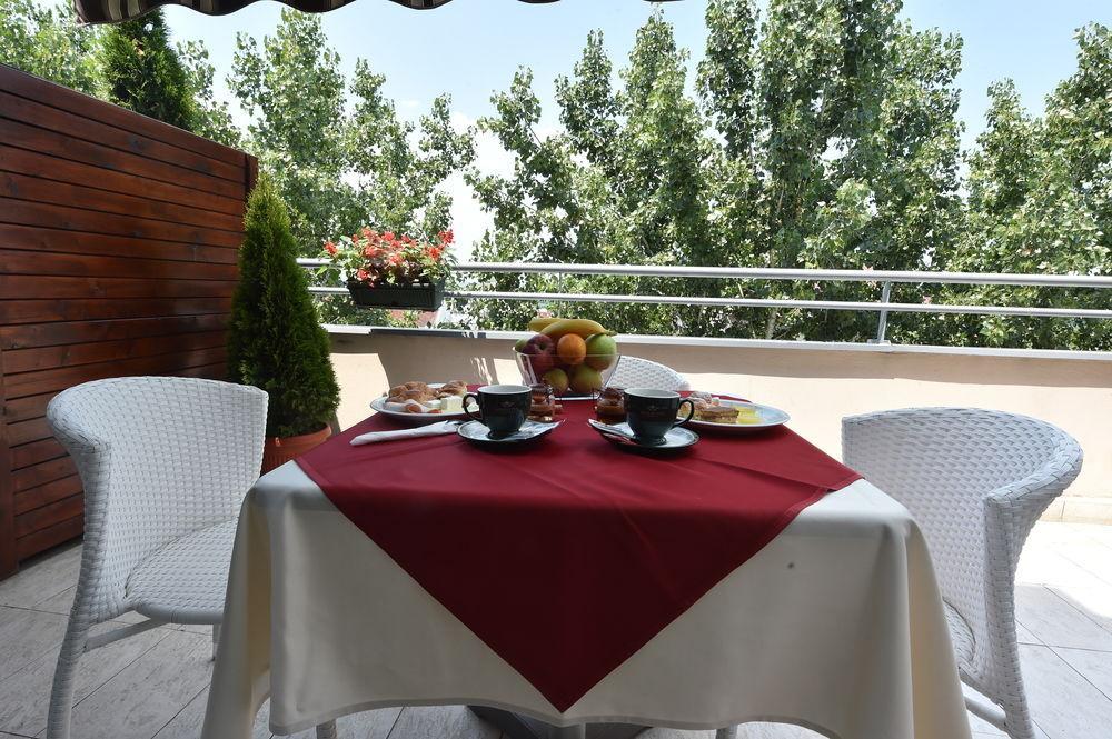 Balkan Hotel Garni Beograd Ngoại thất bức ảnh